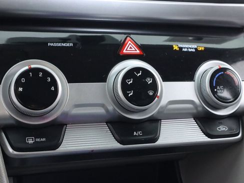 Used 2019 Hyundai Elantra SEL w/ Cargo Package image 23