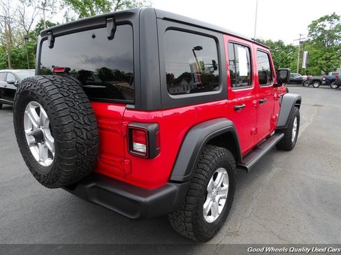 Used 2019 Jeep Wrangler Unlimited Sport S AWD/4WD image 5