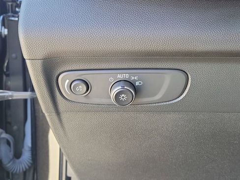 Used 2023 Buick Envision Essence w/ Sport Touring Package AWD/4WD image 22