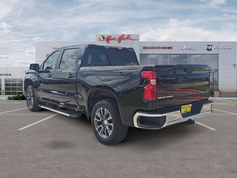 Used 2024 Chevrolet Silverado 1500 LT RWD image 3