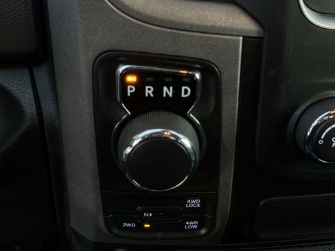 Used 2018 RAM 1500 Express w/ Express Value Package image 21