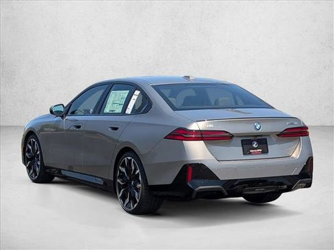 New 2026 BMW i5 eDrive40 w/ M Sport Package RWD image 9