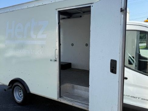 Used 2022 Ford Transit 350 DRW RWD image 23