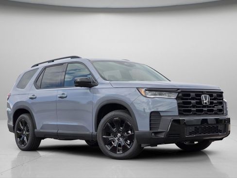 New 2026 Honda Pilot Black Edition image 2