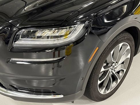 Used 2023 Lincoln Nautilus Reserve w/ Equipment Group 201A AWD/4WD image 7