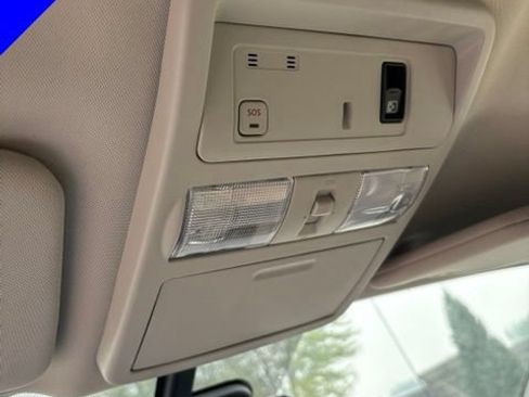 Used 2018 Nissan Titan SL w/ Texas Titan Edition AWD/4WD image 26