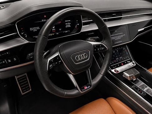 Used 2023 Audi S8 w/ S8 Comfort Plus Package AWD/4WD image 26