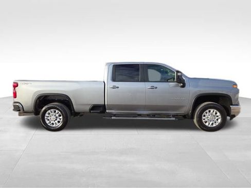 Used 2025 Chevrolet Silverado 3500 LT w/ Convenience Package image 14