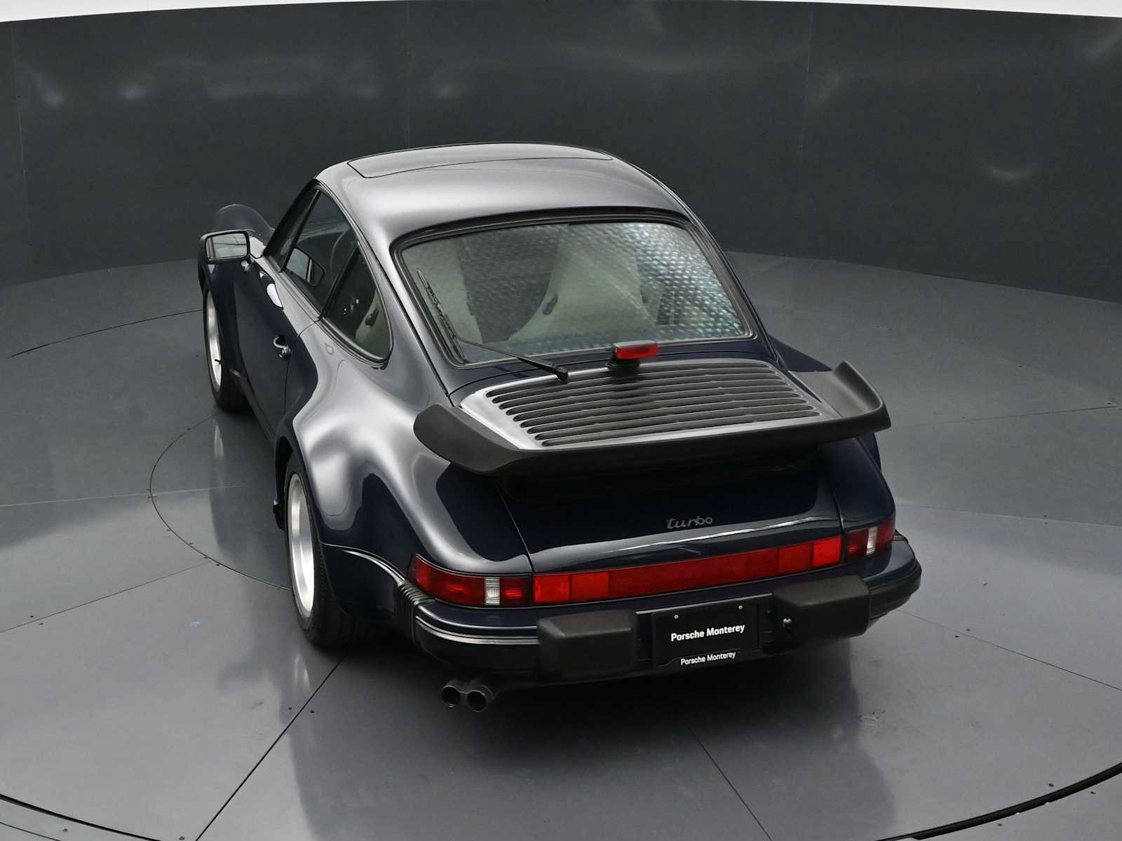 Used 1987 Porsche 911 Carrera RWD image 30