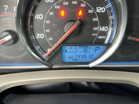 Used 2013 Toyota RAV4 Limited image 17