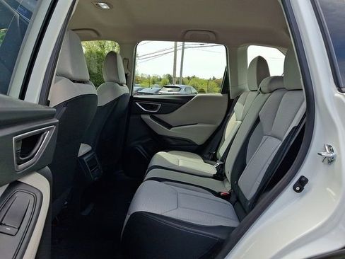 Used 2023 Subaru Forester AWD/4WD image 11