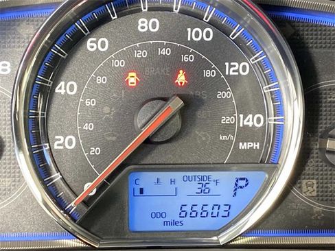 Used 2015 Toyota RAV4 Limited image 19