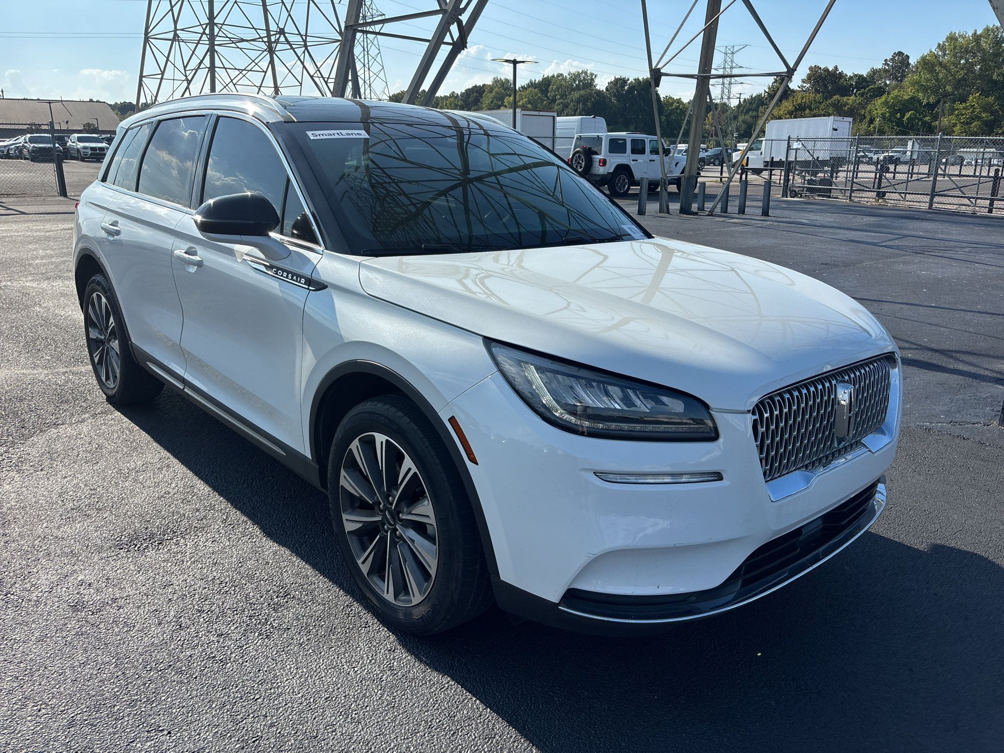 Used 2022 Lincoln Corsair Reserve w/ Elements Package FWD image 1