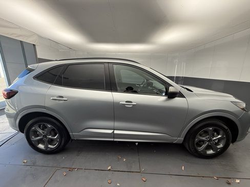 Used 2024 Ford Escape ST-Line image 13