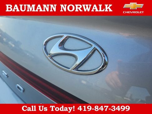 Used 2022 Hyundai Sonata SE w/ Cargo Package FWD image 24