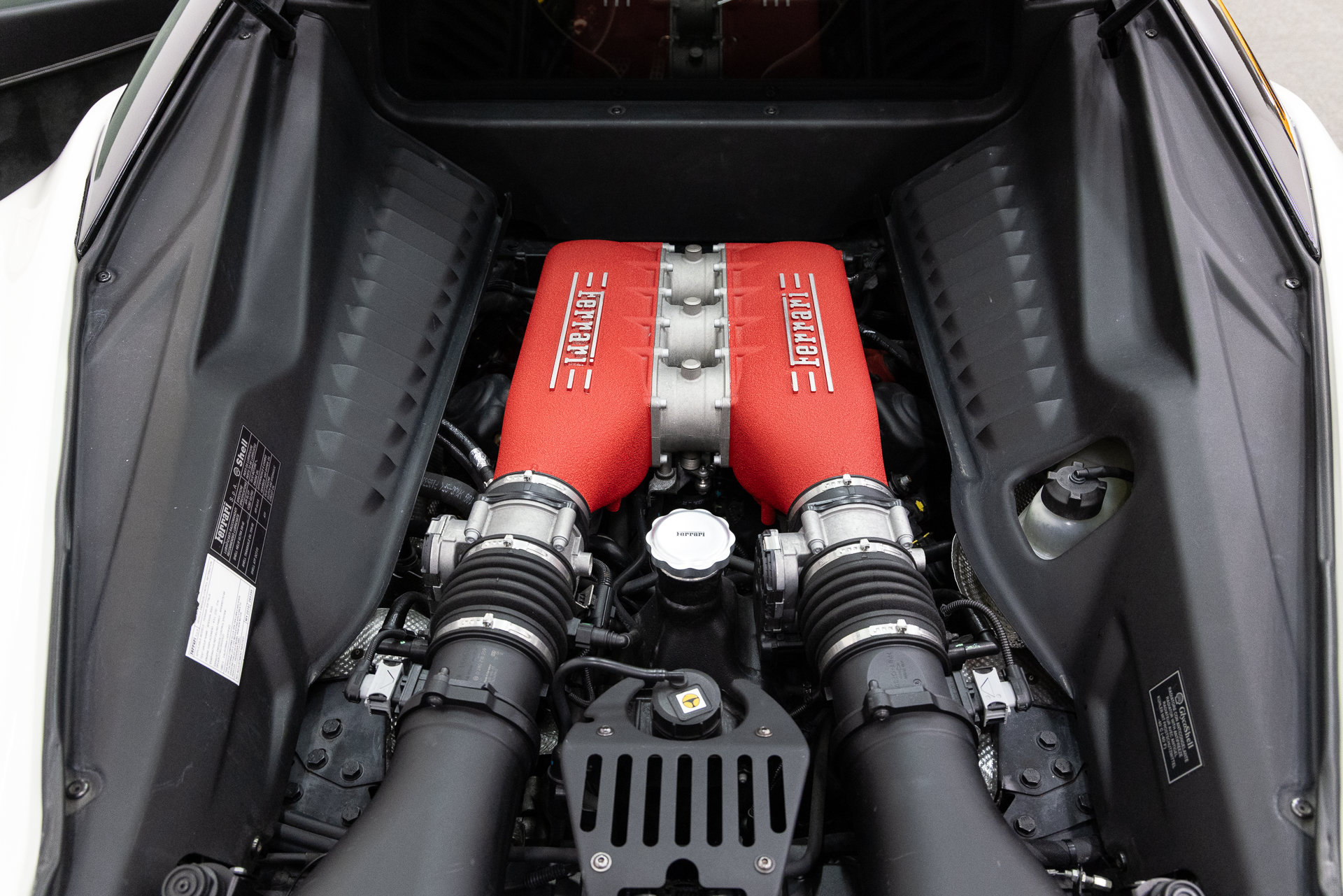 Used 2011 Ferrari 458 Italia Coupe RWD image 27