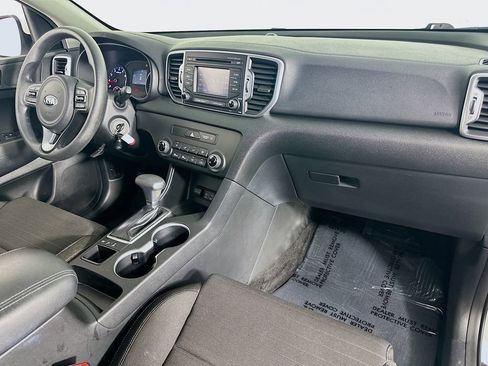 Used 2018 Kia Sportage LX image 28