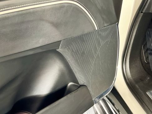 Used 2022 Cadillac Escalade Luxury w/ LPO, Floor Liner Package AWD/4WD image 13