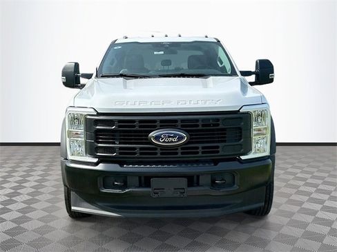 New 2025 Ford F550 4x4 Crew Cab image 2