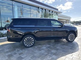 New 2025 Lincoln Navigator L Black Label video 2