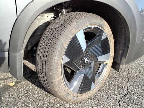 New 2026 Nissan Kicks SR w/ Cold Weather Package image 6