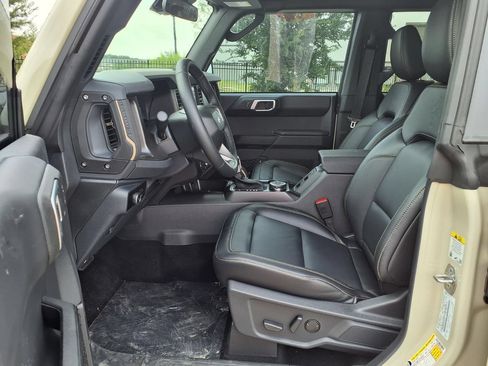 New 2026 Ford Bronco Badlands AWD/4WD image 19