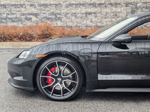 New 2026 Porsche Taycan 4S AWD/4WD image 11