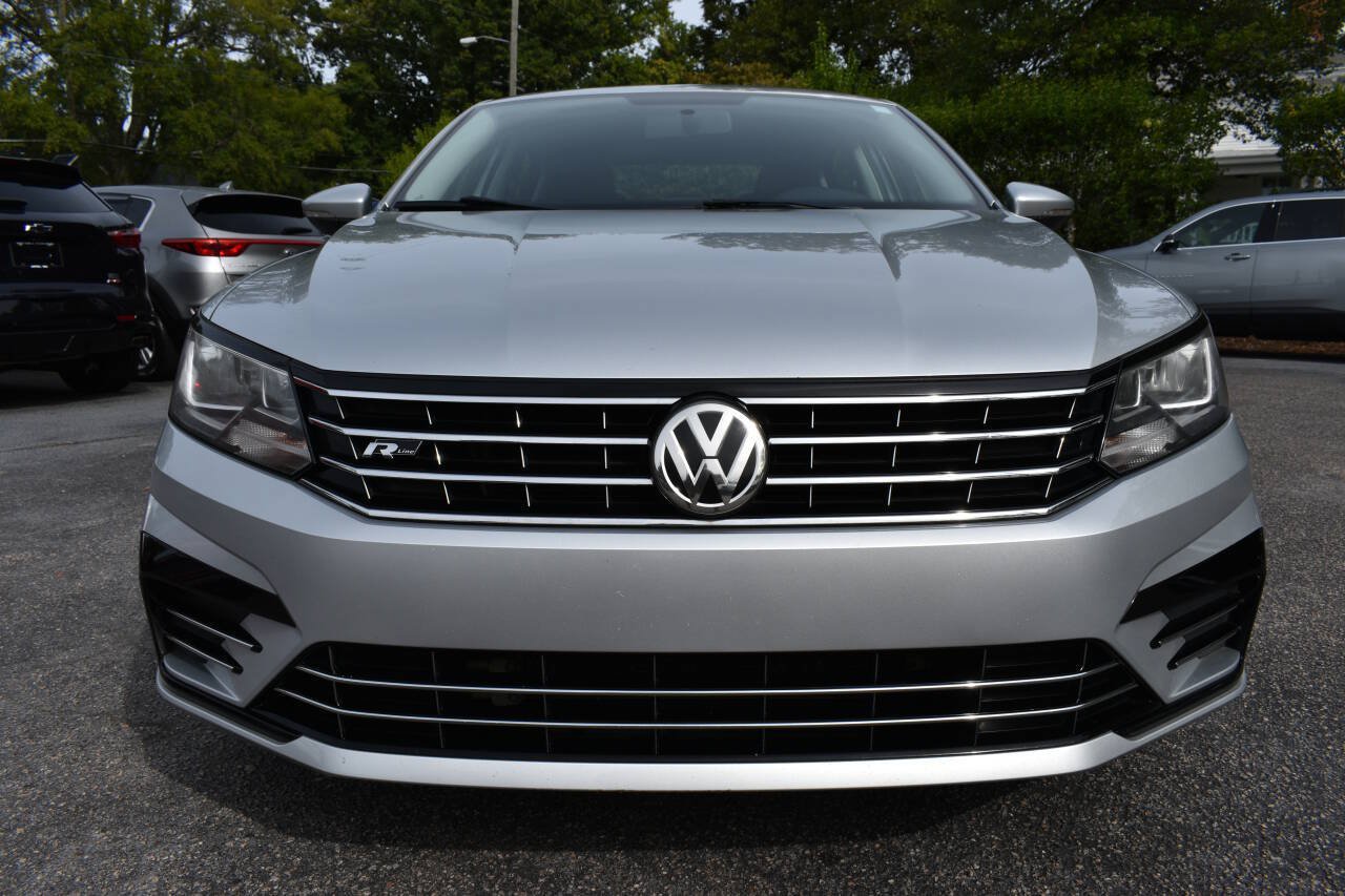 Used 2017 Volkswagen Passat 1.8T R-Line FWD image 5