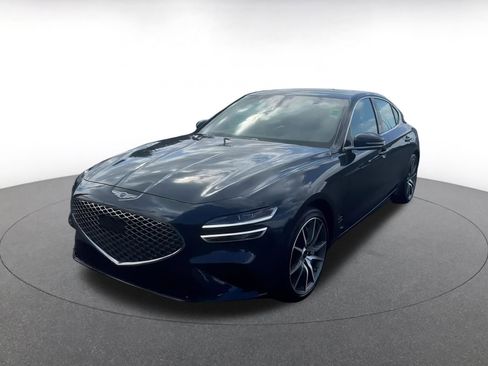 Used 2025 Genesis G70 2.5T image 7