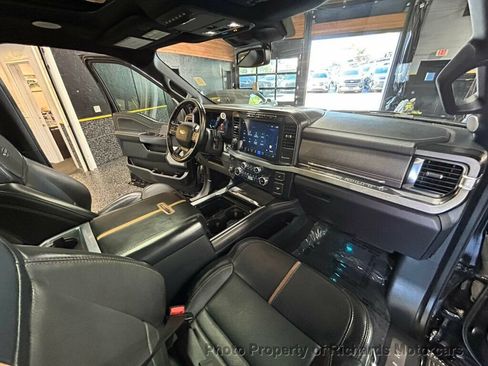 Used 2023 Ford F250 Platinum AWD/4WD image 22
