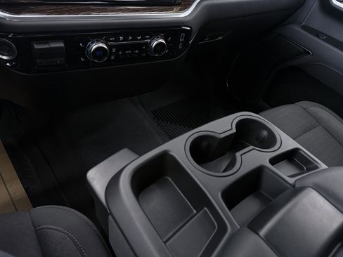 Used 2025 GMC Sierra 1500 Elevation image 52