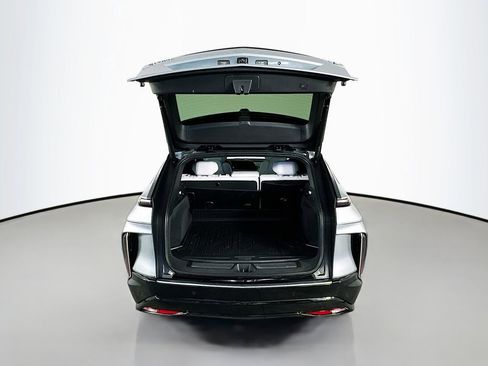 Used 2024 Cadillac Lyriq Luxury RWD image 28