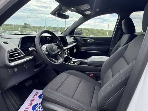 New 2026 Chevrolet Traverse LT w/ Driver Confidence Package image 12