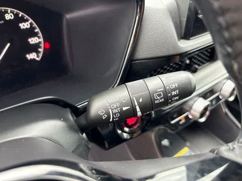 Used 2025 Honda CR-V EX-L image 17