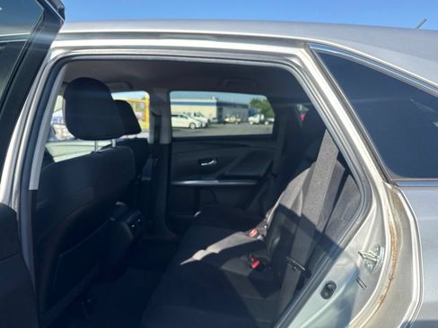 Used 2014 Toyota Venza LE AWD/4WD image 6
