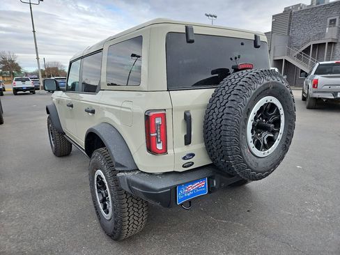 New 2025 Ford Bronco Badlands w/ Sasquatch Package image 9