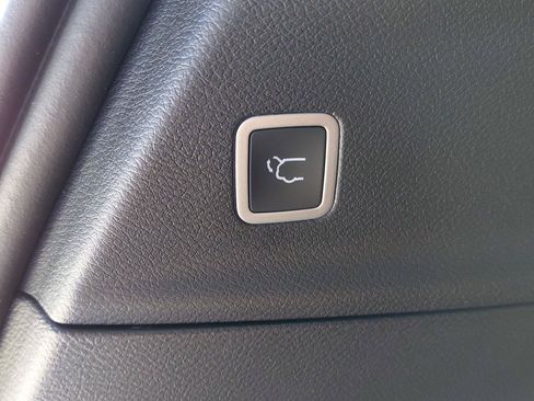 New 2026 Chrysler Pacifica Select AWD/4WD image 28