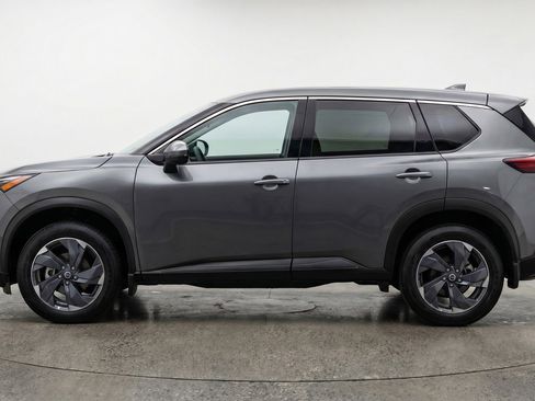 Used 2025 Nissan Rogue SV FWD image 5