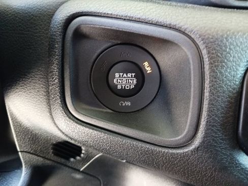 Used 2025 Jeep Gladiator Sport AWD/4WD image 26