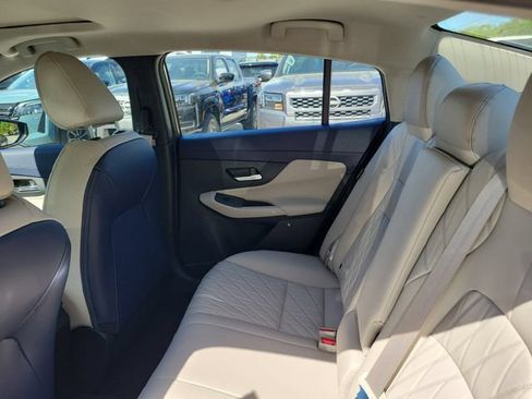 New 2026 Nissan Sentra SL w/ Floor Mat Package FWD image 25