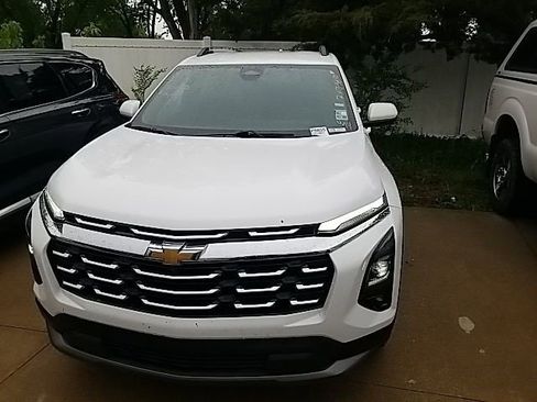 Certified 2025 Chevrolet Equinox LT w/ Convenience Package II FWD image 25
