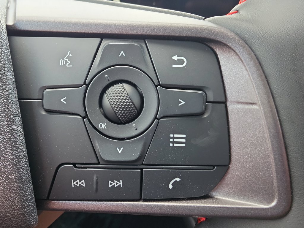 New 2027 Nissan Sentra SR w/ Floor Mat Package FWD image 33
