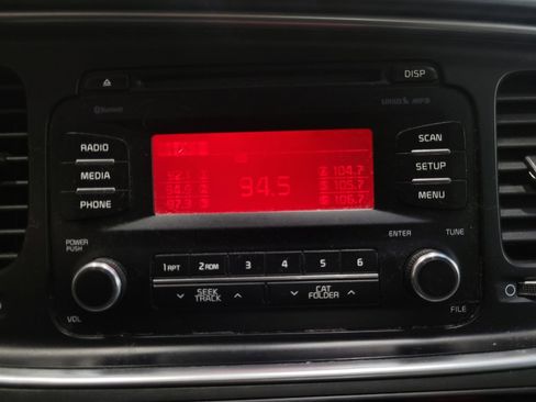 Used 2014 Kia Optima LX FWD image 25