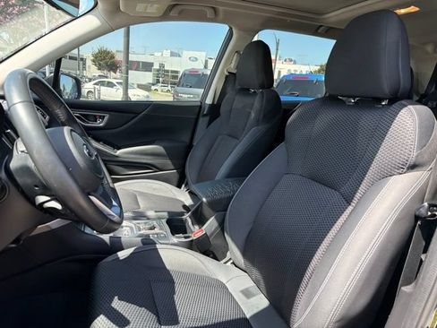 Used 2020 Subaru Forester Premium AWD/4WD image 18