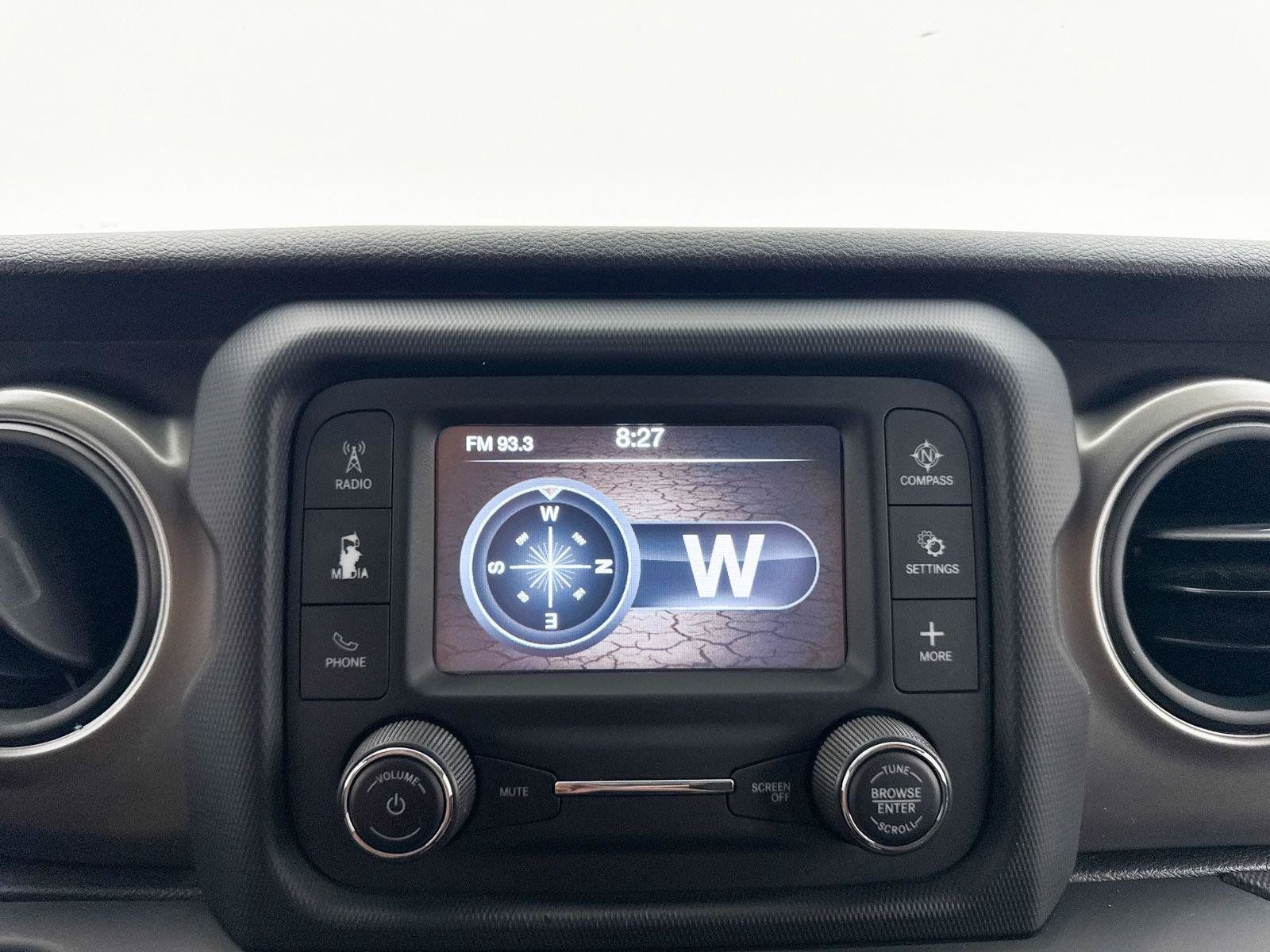 Used 2018 Jeep Wrangler Unlimited Sport AWD/4WD image 6