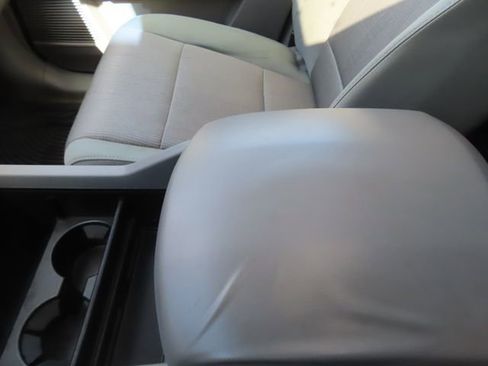 Used 2015 Honda Pilot SE image 37