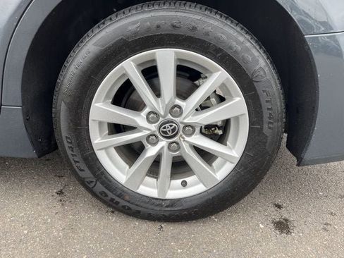 Used 2025 Toyota Camry LE AWD/4WD image 10