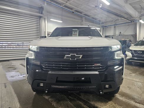 Used 2021 Chevrolet Silverado 1500 LT Trail Boss w/ Convenience Package II image 13