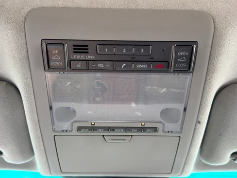 Used 2007 Lexus LS 460 L image 35