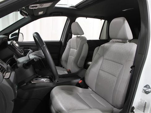 Used 2021 Honda Passport Elite image 5